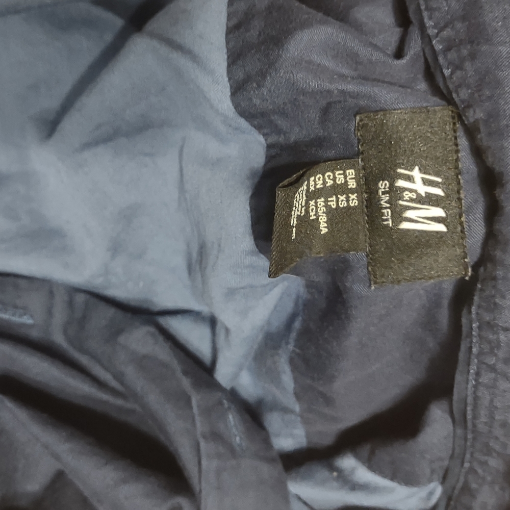 H & m slim fit xs button up - Picture 3 of 4